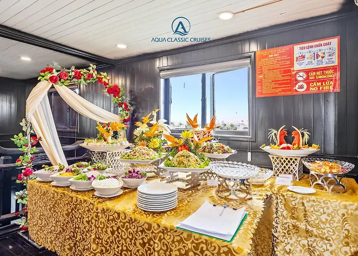Botel Aqua Classic Cruise 5*
